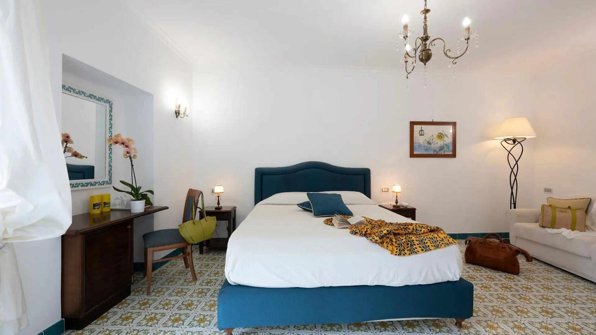 **  Residenza Luce Hotel Amalfi Italy