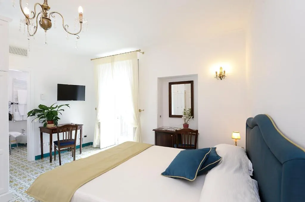 Hotel Residenza Luce Amalfi 2*,  Italia